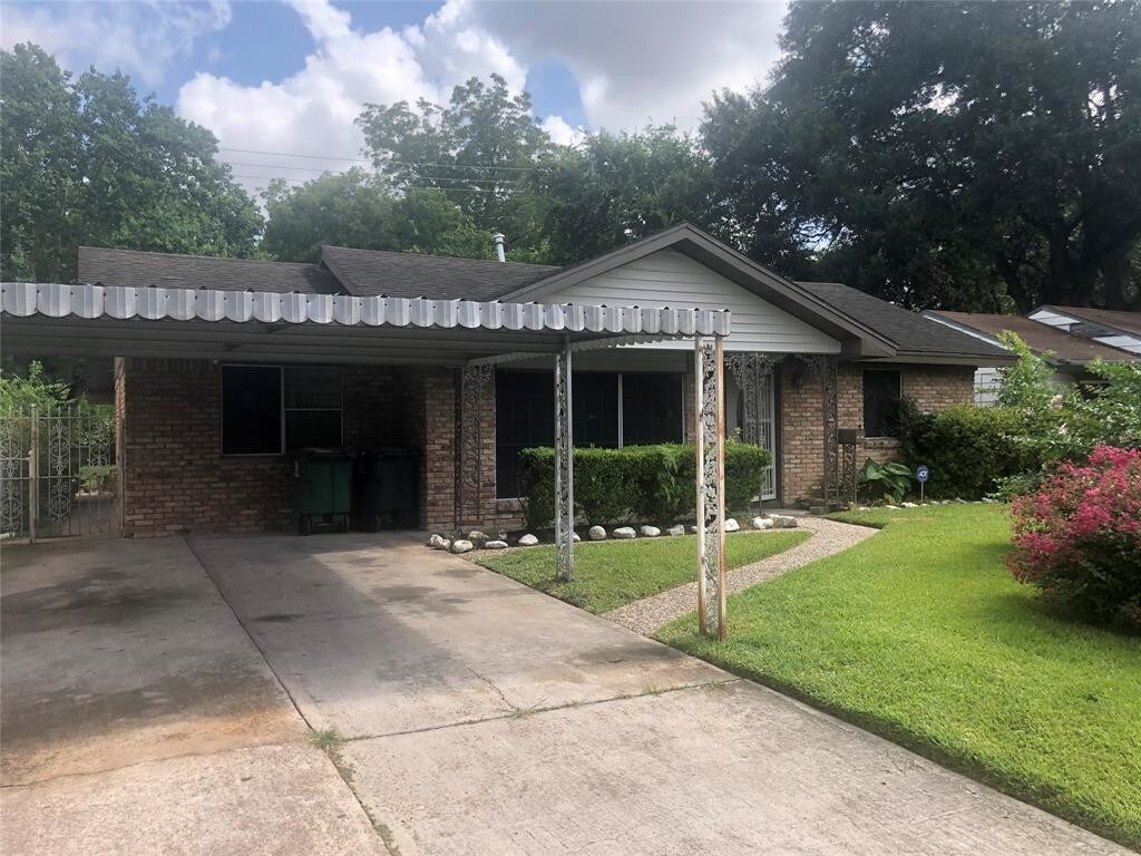 Primary Photo - 3010 Stallings Dr