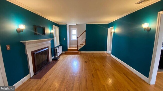 Foto del edificio - 709 Glen Allen Dr