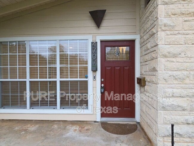 Foto del edificio - 4707 Philco Dr