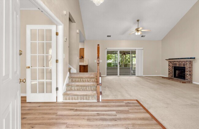 Building Photo - 3 BR, 2.5 BA, 2 Car Garage -- Charleston N...