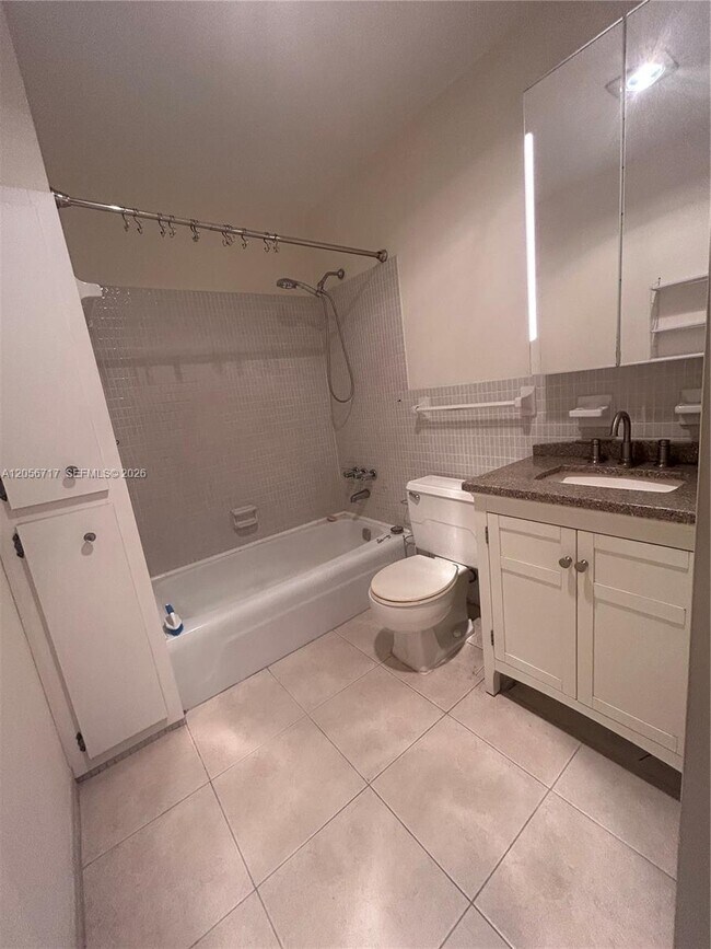 Foto del edificio - 5700 NE 22nd Way