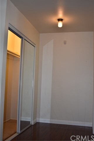 Building Photo - 5458 Tyler Ave