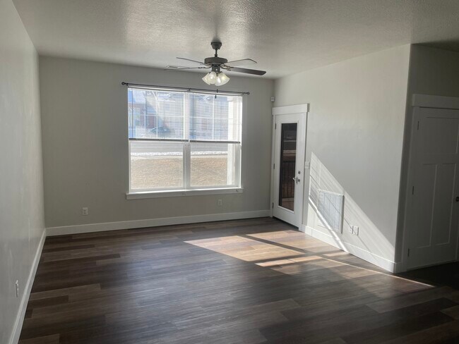 Foto del edificio - 13226 S Andros Ln