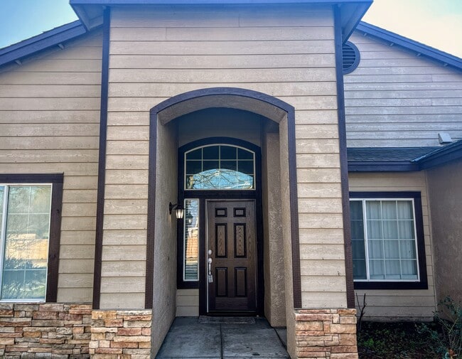 833 W Imperial Way, Hanford, CA 93230 House Rental in Hanford, CA