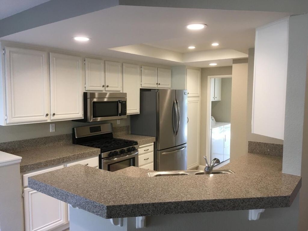 Foto del edificio - 2271 Hawthorne Pl