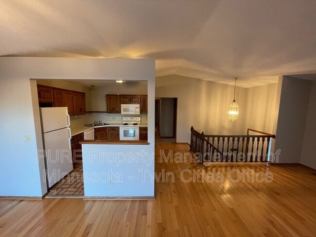 Building Photo - 5542 Donegal Dr