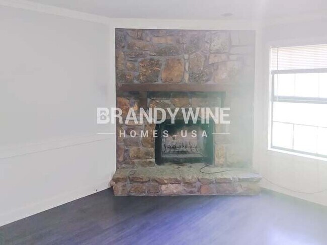 Foto del edificio - 4527 Hickory Branch Dr