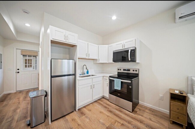 Foto del edificio - 5069 Peachtree Ave