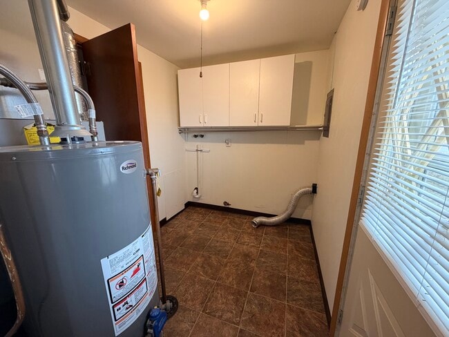 Building Photo - 4 Florentine Ct