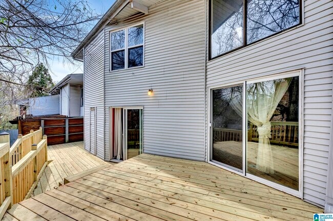 Building Photo - 18 Berrywood Dr