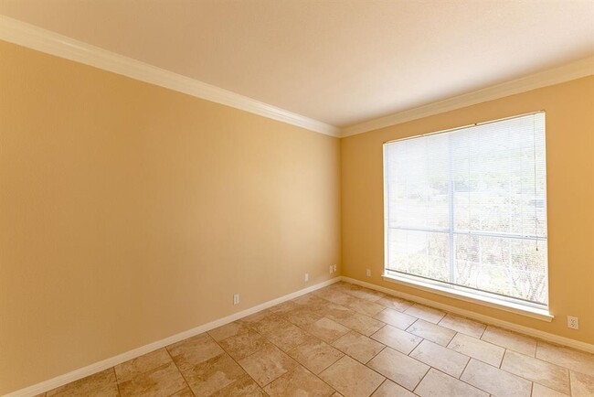 Building Photo - 9622 Indigo Brush Dr