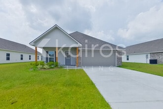Building Photo - 13742 Willowmore Dr