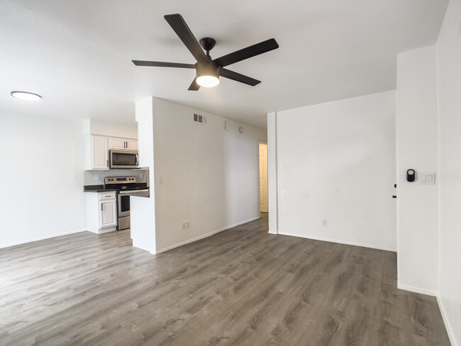 Fringe on 13th - Apartments in Phoenix, AZ | Apartments.com