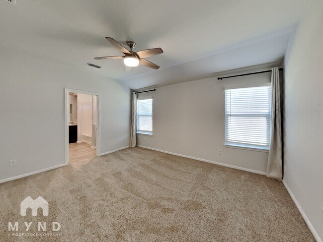 Building Photo - 9736 Apex Dr