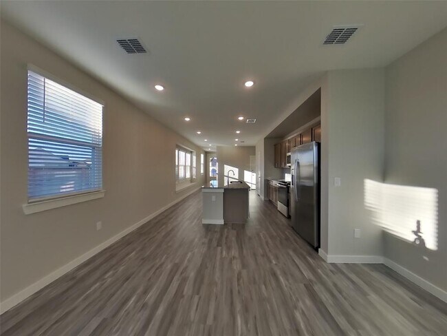 Building Photo - 620 Raglands Rd