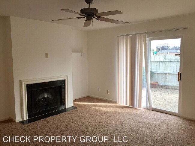 Building Photo - 2 br, 2.5 bath House - 204 La Fontenay Court