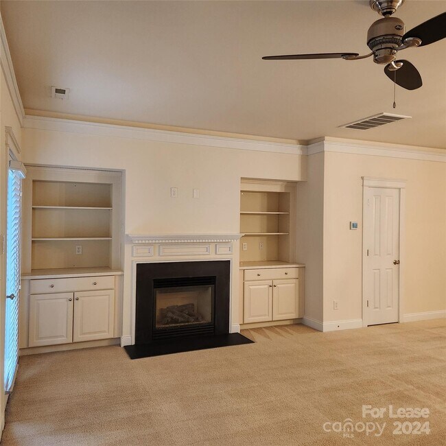 Foto del edificio - 923 White Point Dr