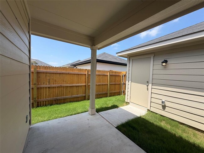 Building Photo - 312 Nizao Ln