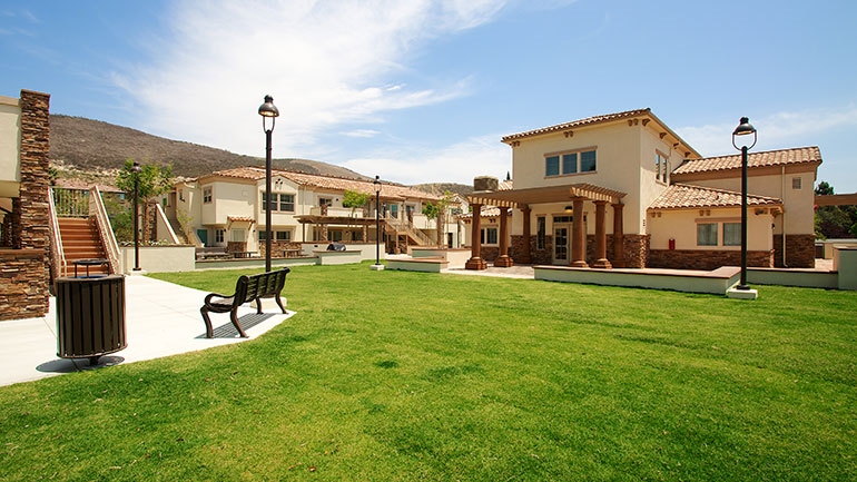 Primary Photo - Hillcrest Villas