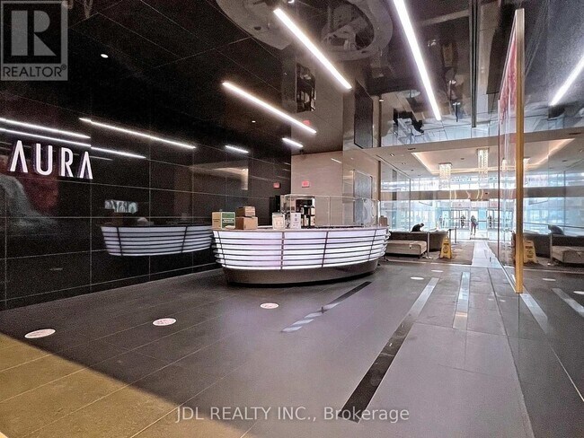 Building Photo - 386 Yonge St