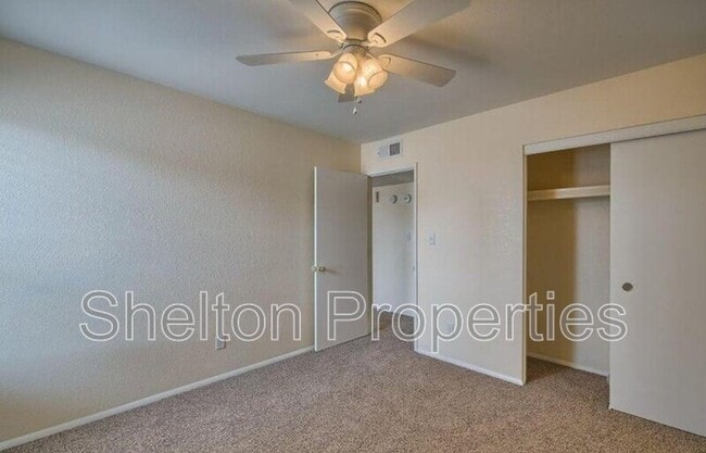Foto del edificio - 4523 E Camino Cir