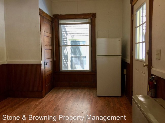 Building Photo - 5 Averill St