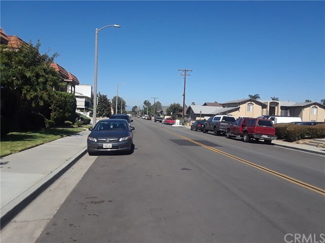 Foto del edificio - 16961 Green Ln