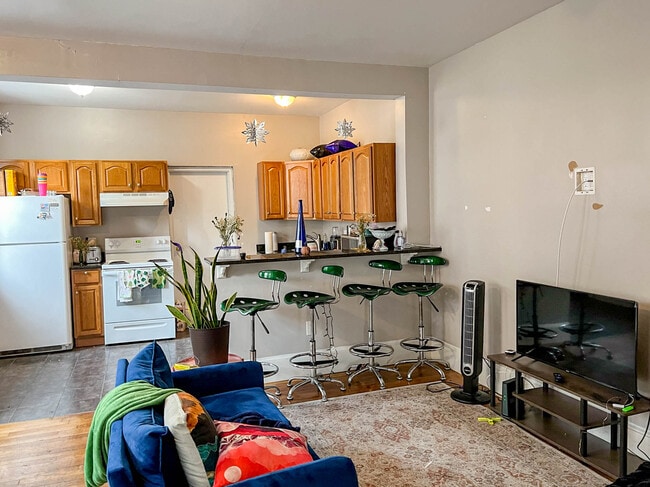 Foto del edificio - 1066 Commonwealth Ave