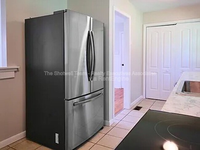 Foto del edificio - 1005 Francis Rd