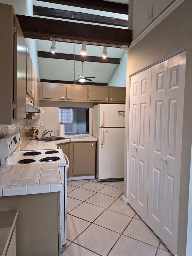 Foto del edificio - 1752 NW 74th Ave