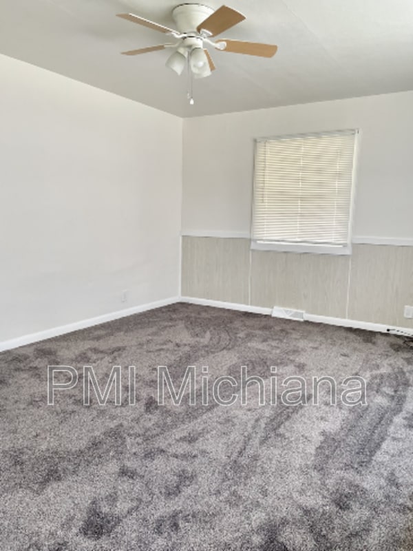 Building Photo - 124 S Sheridan St