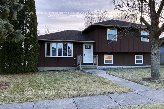 Building Photo - 3818 Jonathan Simpson Dr