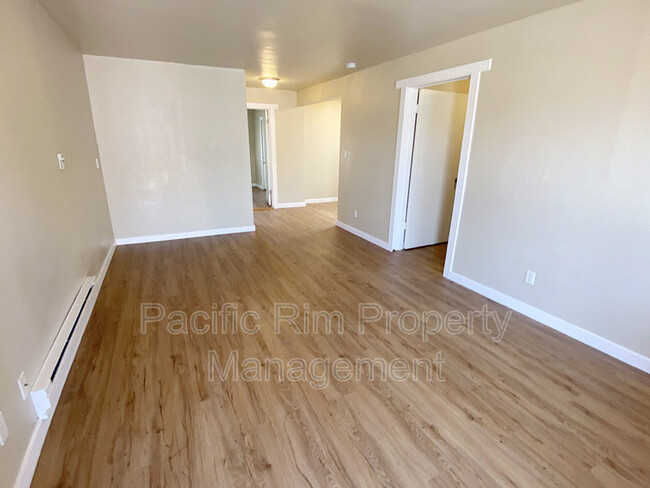 Building Photo - 1420 112th St S