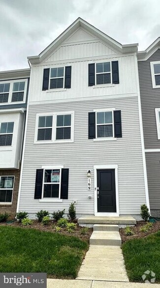 Building Photo - 169 Swan Fld Ave