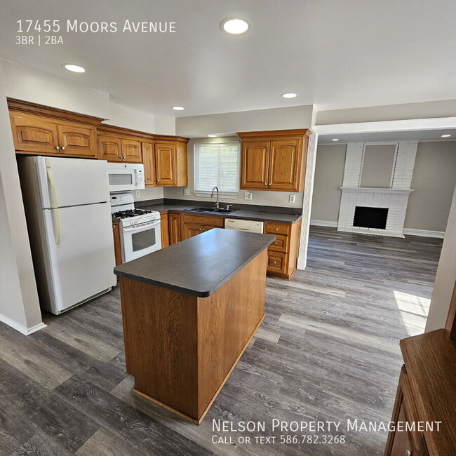 Foto del edificio - 17455 Moors Ave