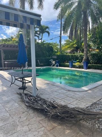Foto del edificio - 5721 SW 53rd Ter
