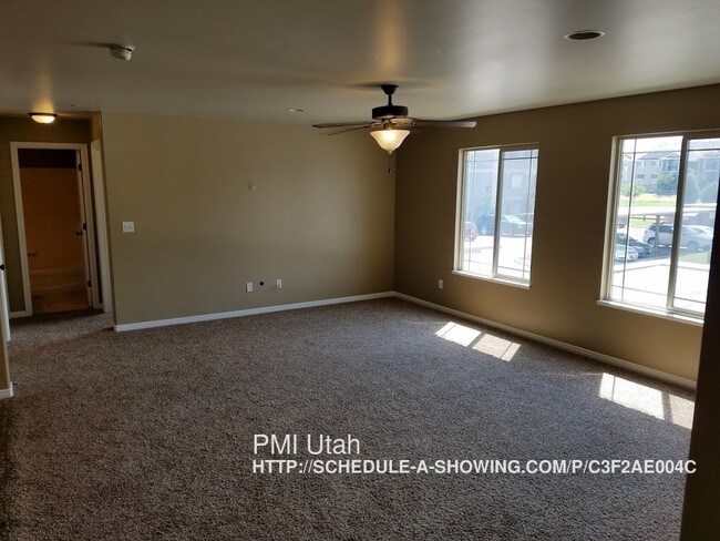 Foto del edificio - 3561 Rock Creek Rd