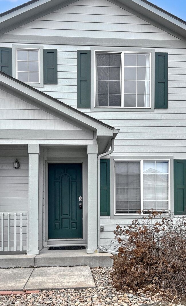 Building Photo - Beautiful 3-Bedroom Home: Comfort and Conv...