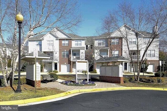 Foto del edificio - 13130 Marcey Creek Rd