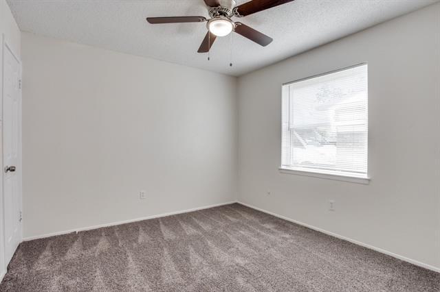 Foto del edificio - 6401 Dorchester Trail