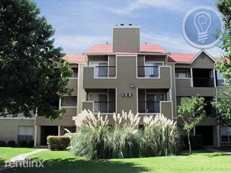 Building Photo - 14000 Renaissance Ct