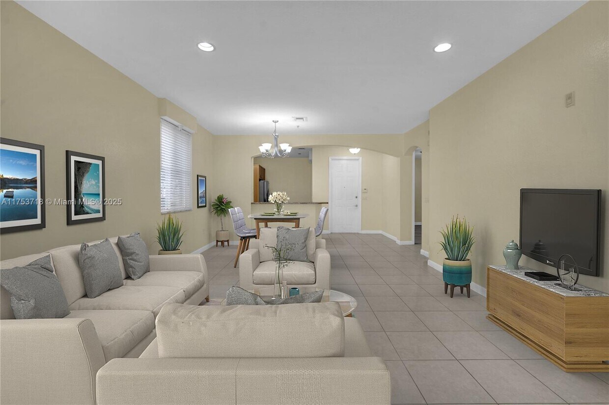 Foto principal - 2901 NW 126th Ave