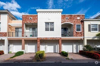 Building Photo - 10560 SW Stephanie Way