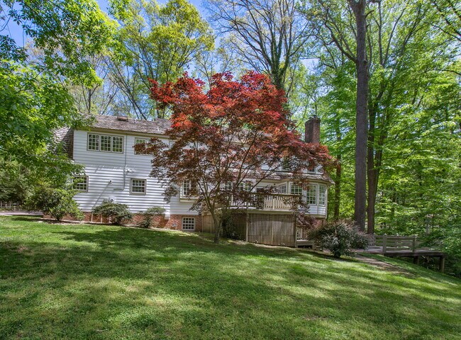 Foto del edificio - 9900 Kingsbridge Rd