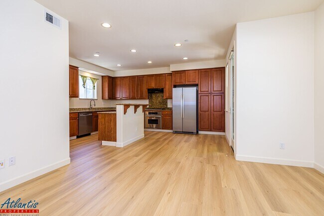 Building Photo - Communications Hill | LVP Flooring | Central A/C