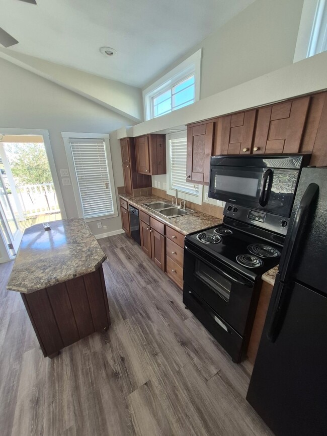 Building Photo - 3127 Maverick Lp