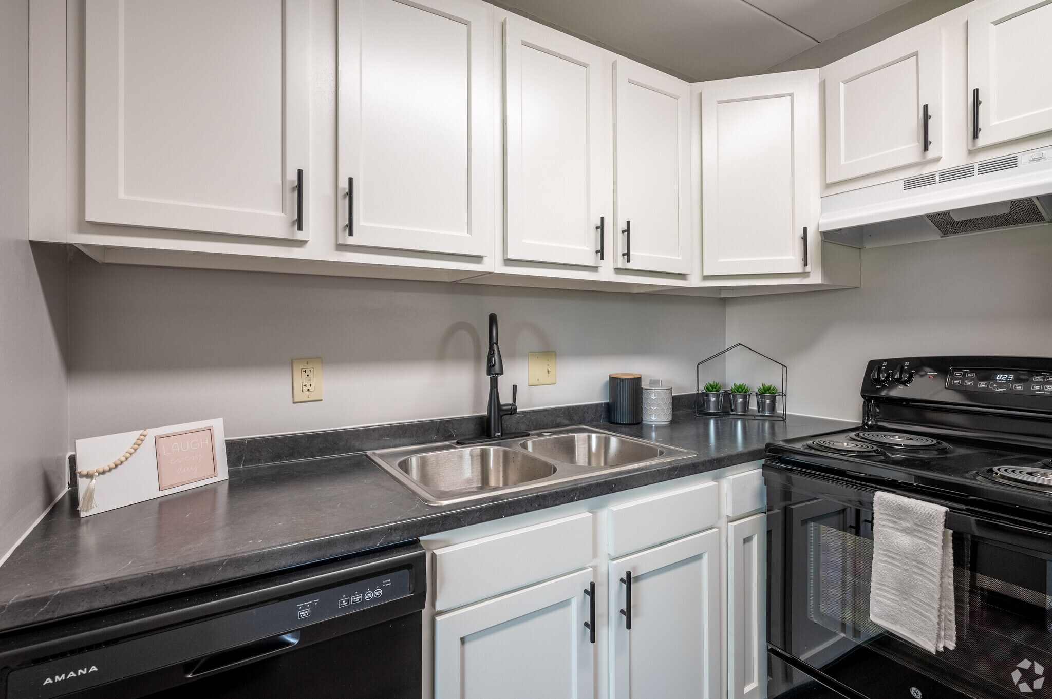 King Apartments LTD – photo 4