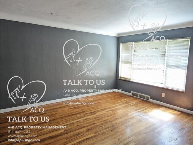 Foto del edificio - Spacious and Charming 3 Bed, 1.5 Bath Ranc...