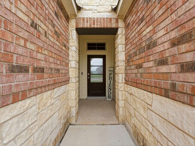 Building Photo - Spacious One-Story Living with Flex room/Office, 3-Car Garage & Designer Touches
