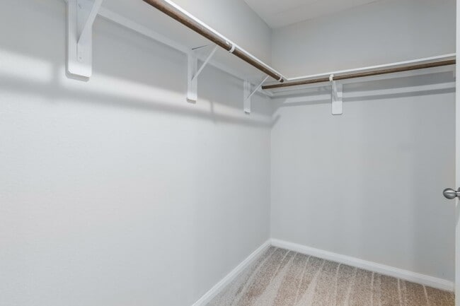 Building Photo - 26676 Pools Creek Dr